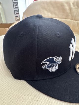 Gorra New Era Yankees Negra y Blanca