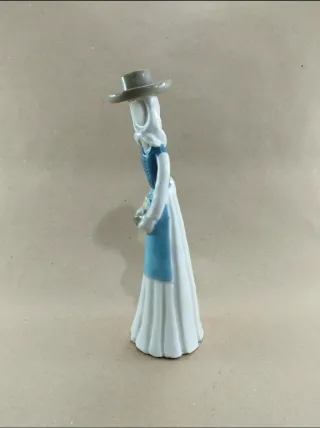 Figura Antonio Peyró Campesina sin Rostro