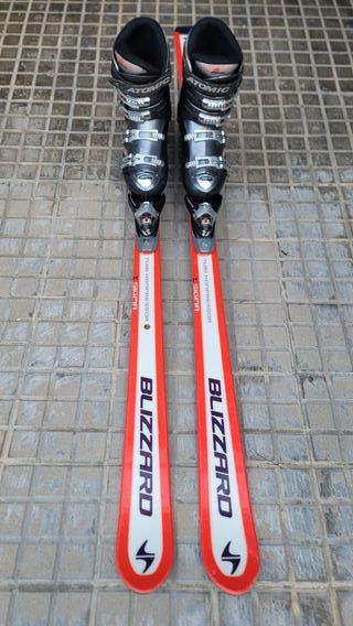 Pack Esquí Completo: Botas, Esquís y Casco