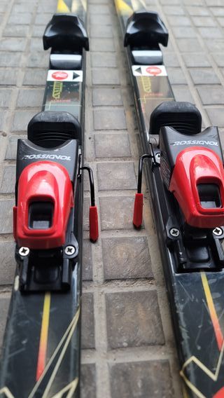 Pack Esquí Completo: Botas, Esquís y Casco