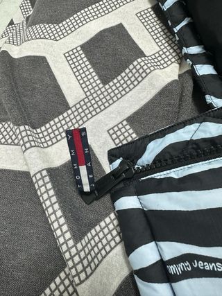 usato poco come nuovo.. nuovo sta a 250 euro