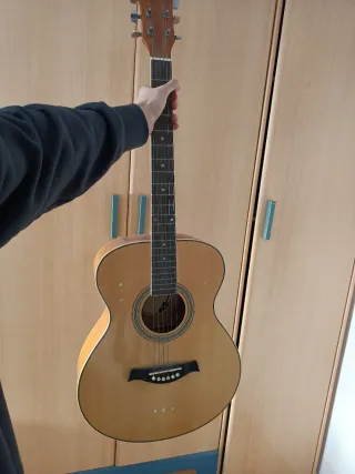 Guitarra Acústica Madera Clara