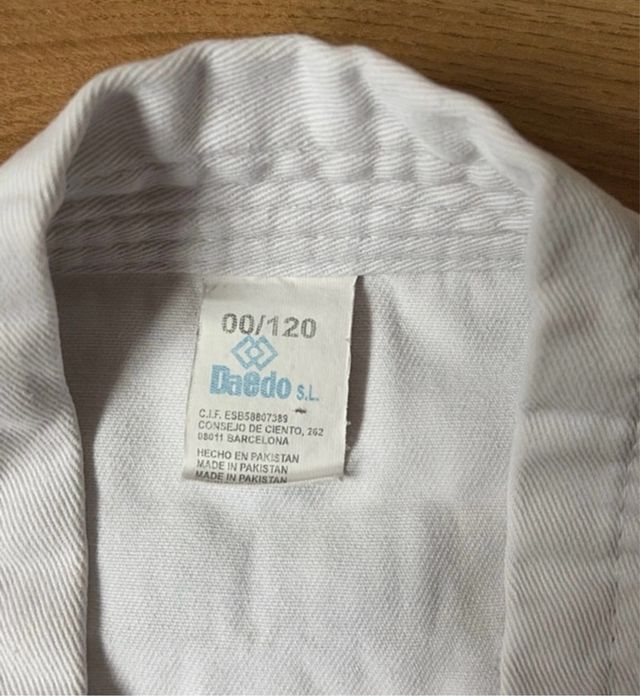 Lote Karateguis y Cintos Karate Daedo