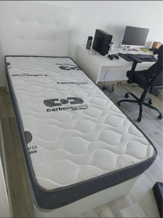 Canapé y colchón a estrenar