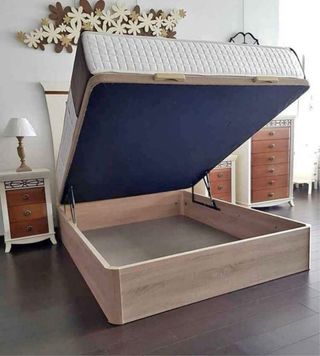 Canapé y colchón a estrenar