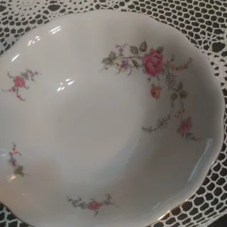 Ciotola in porcellana con fiori ideale x macedonia