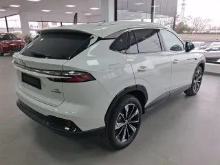 MG HS híbrido luxury 2026