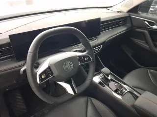 MG HS híbrido luxury 2026