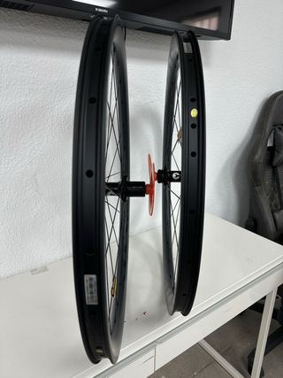 Ruedas ELITEWHEELS 38mm Carbono