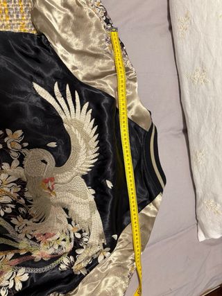 Chaqueta bomber Zara bordada satinada