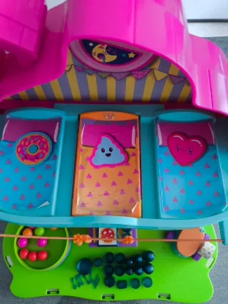 Casa Bellies con Muñecas y Accesorios