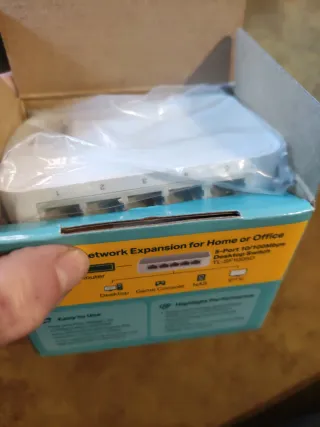 TP-Link TL-SF1005D Switch 5 Puertos