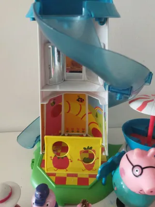 Parque de atracciones Peppa Pig y personajes