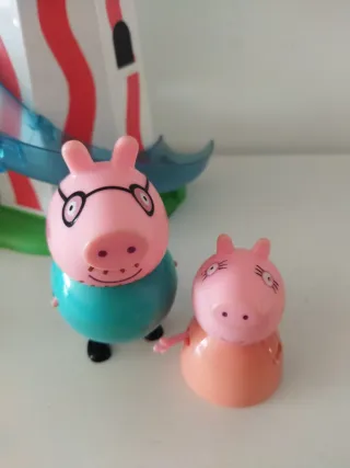 Parque de atracciones Peppa Pig y personajes