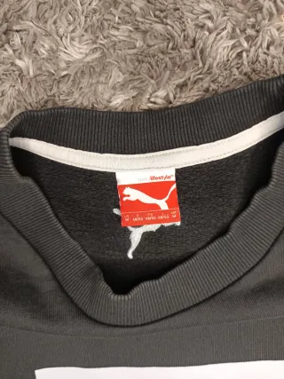 Sudadera Puma Negra Logo Gráfico Retro