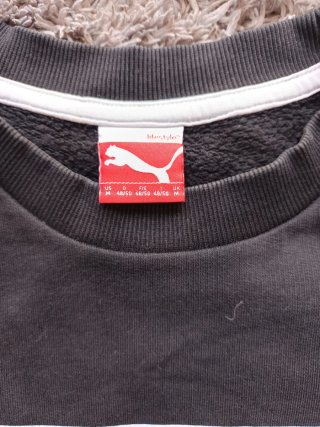 Sudadera Puma Negra Logo Gráfico Retro
