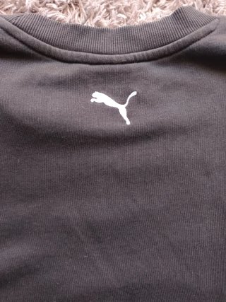 Sudadera Puma Negra Logo Gráfico Retro