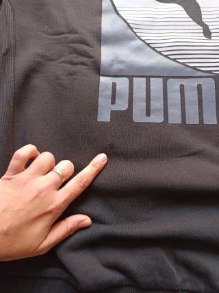 Sudadera Puma Negra Logo Gráfico Retro