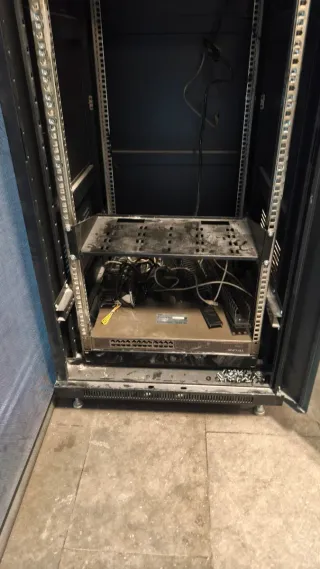 Armario Rack Servidor Grande Negro 60x80x130