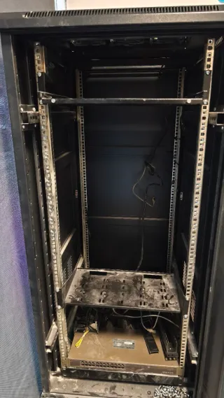 Armario Rack Servidor Grande Negro 60x80x130