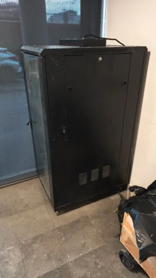 Armario Rack Servidor Grande Negro 60x80x130