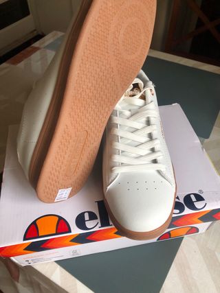 Zapatillas Ellesse Blancas y Doradas Talla 42