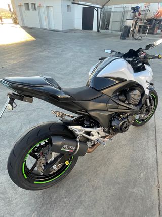 Kawasaki Z800 limitada para A2