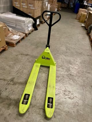 Transpaleta manual Lifter