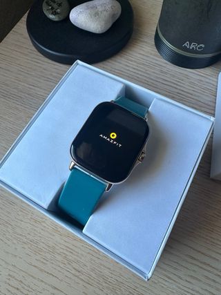 Amazfit GTS 2 - Beige/Dorado