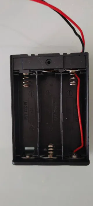 Módulo Electrónico con Cables Rojo y Negro