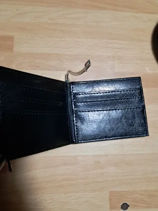 Portafoglio in pelle nera