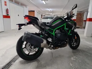 Kawasaki zH2 Moto