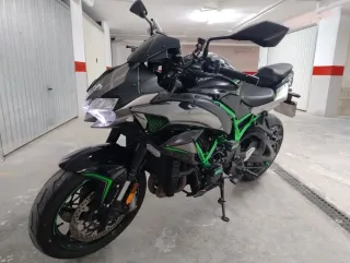 Kawasaki zH2 Moto