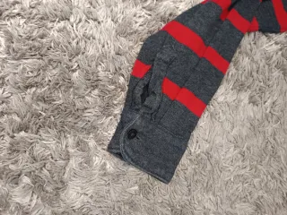 Polo Sfera Rayas Gris y Rojo Manga Larga