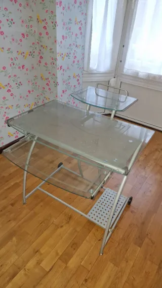 Tavolo da scrivania in vetro e acciaio