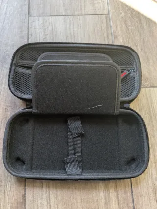 Custodia Nintendo Switch Nera