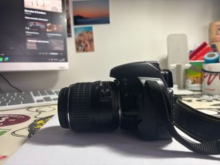 Cámara Nikon D3100 + Objetivo 18-55mm