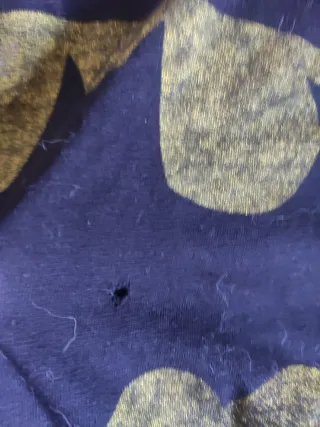 Camiseta Negra Batman Logo amarillo