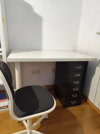 Sedia girevole per bambini Ikea quasi nuova