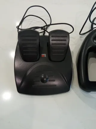 Volante y Pedales Jinshu GTR