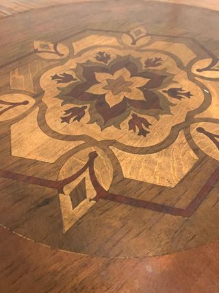 Pareja Mesas antiguas. Calidad. Madera