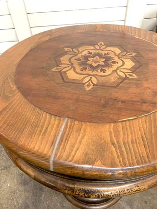 Pareja Mesas antiguas. Calidad. Madera