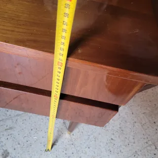 Mesa auxiliar retro de madera