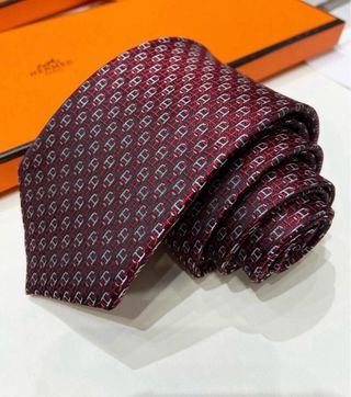 Corbata Hermes de seda nunca usada