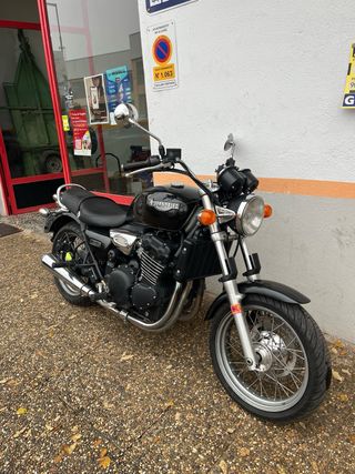 Triumph Legend TT900 900cc