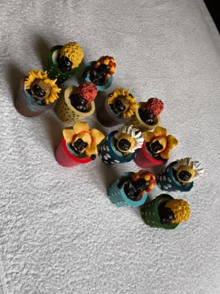 Lote 12 MACETAS DECORATIVAS CON "BEBES NEGRITOS"