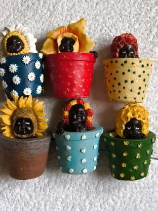 Lote 12 MACETAS DECORATIVAS CON "BEBES NEGRITOS"