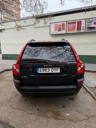 Volvo XC90 D5 185cv 4x4 ✅