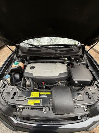 Volvo XC90 D5 185cv 4x4 ✅