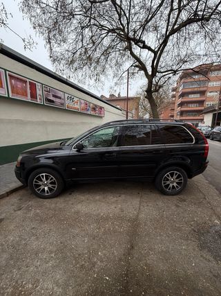 Volvo XC90 D5 185cv 4x4 ✅